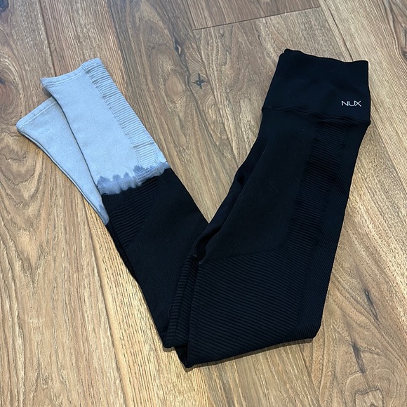 NUX Quinn Leggings - Picture 1 of 4